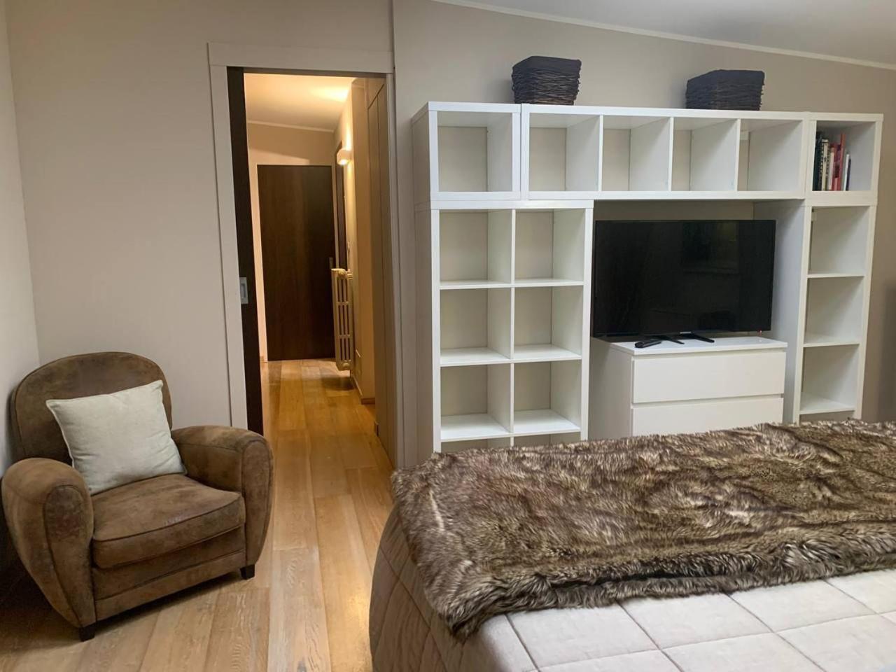 Residenza Taliedo, In Casa Privata, Abitata, Solo Camera Doppia E Bagno Personale Milan Bagian luar foto